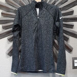 Nike Black and Gray Patterned Half-Zip Pullover